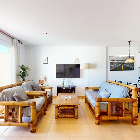 Appartement Atico Bassetes Atico En Con Gran Terraza Privada Y Piscina By Family Homes *
