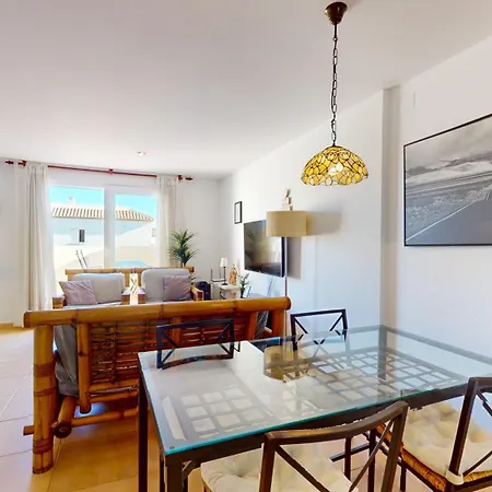 Appartement Atico Bassetes Atico En Con Gran Terraza Privada Y Piscina By Family Homes